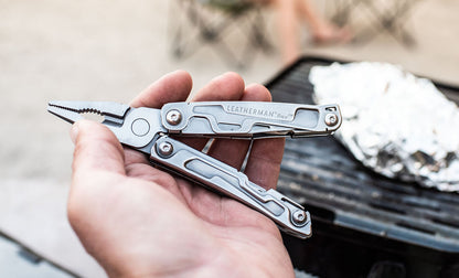 Leatherman Rev